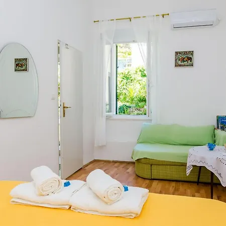 Mimi Guest house 3*